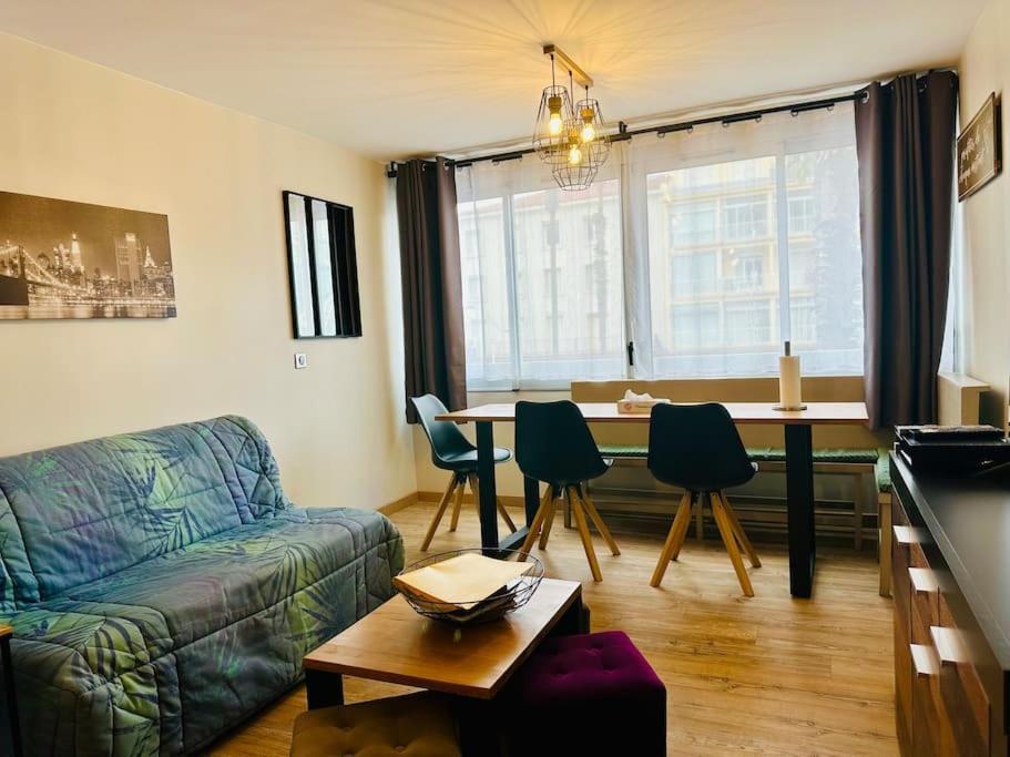 Fonctionnel - 2 Chambres - Bien Situe A 300M De La Plage - Parking Prive De Juin A Sept カネ エクステリア 写真